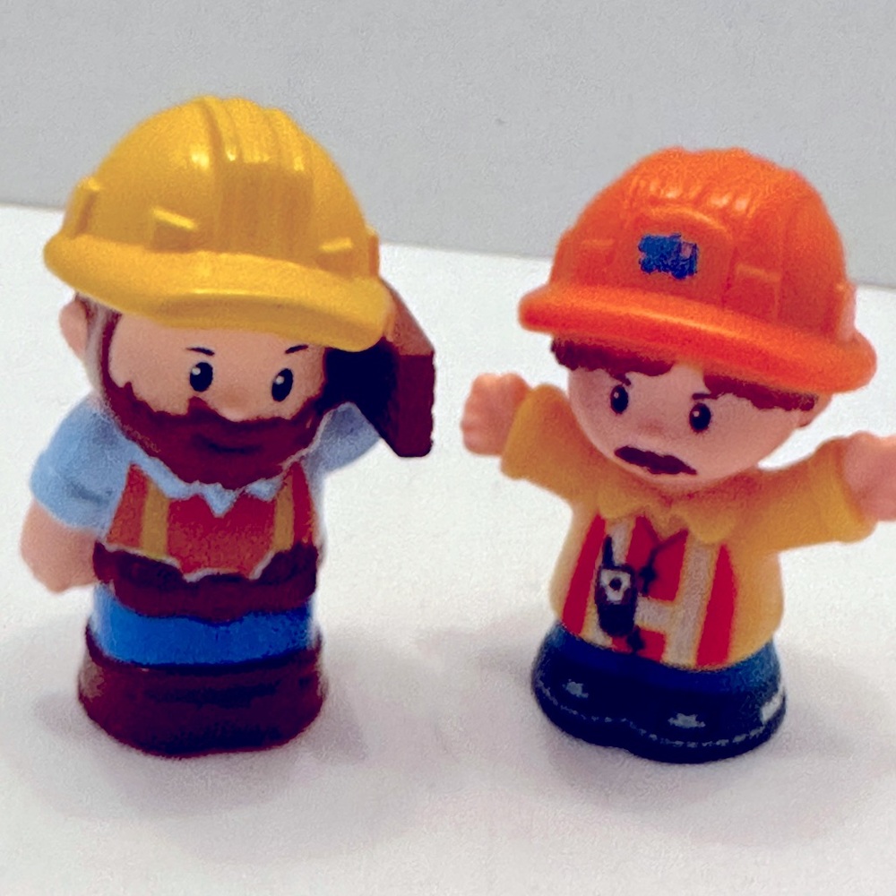 Fisher Price Little People Male Construction Figures lot of 2 Lumber Dump Truck